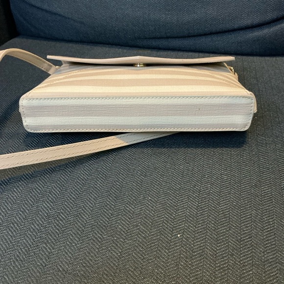 Kate Spade striped crossbody - Story book lining - Picture 6 of 8